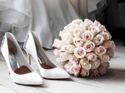 3 tipp, hogy kényelmes legyen az esküvői cipő